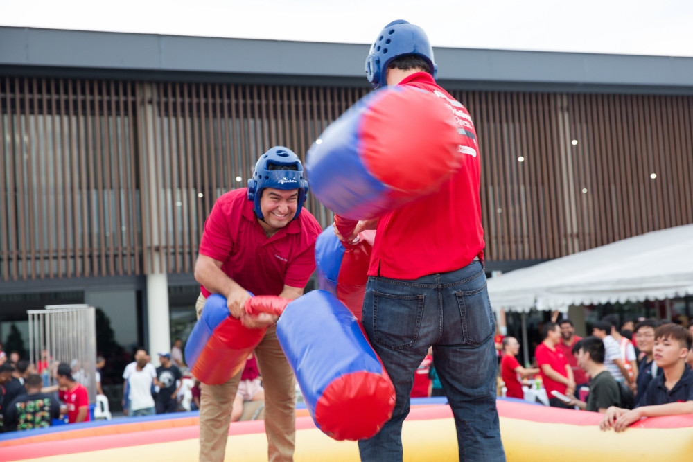 Read more about the article Redmart event photography
